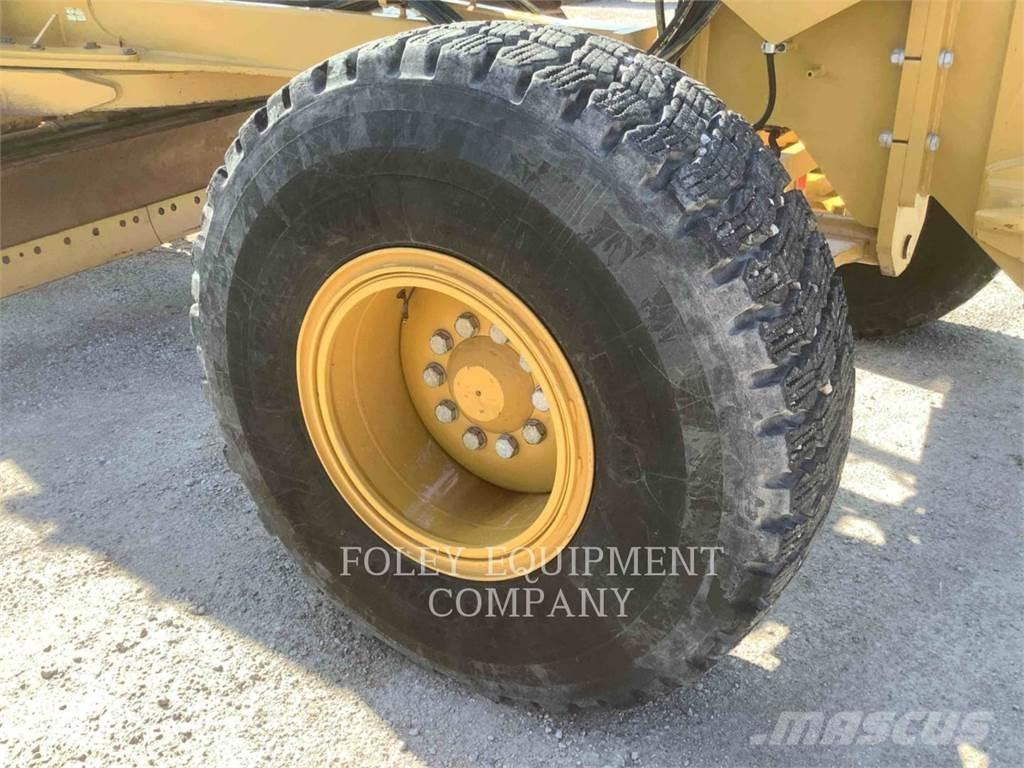 CAT 14M3A Greideriai