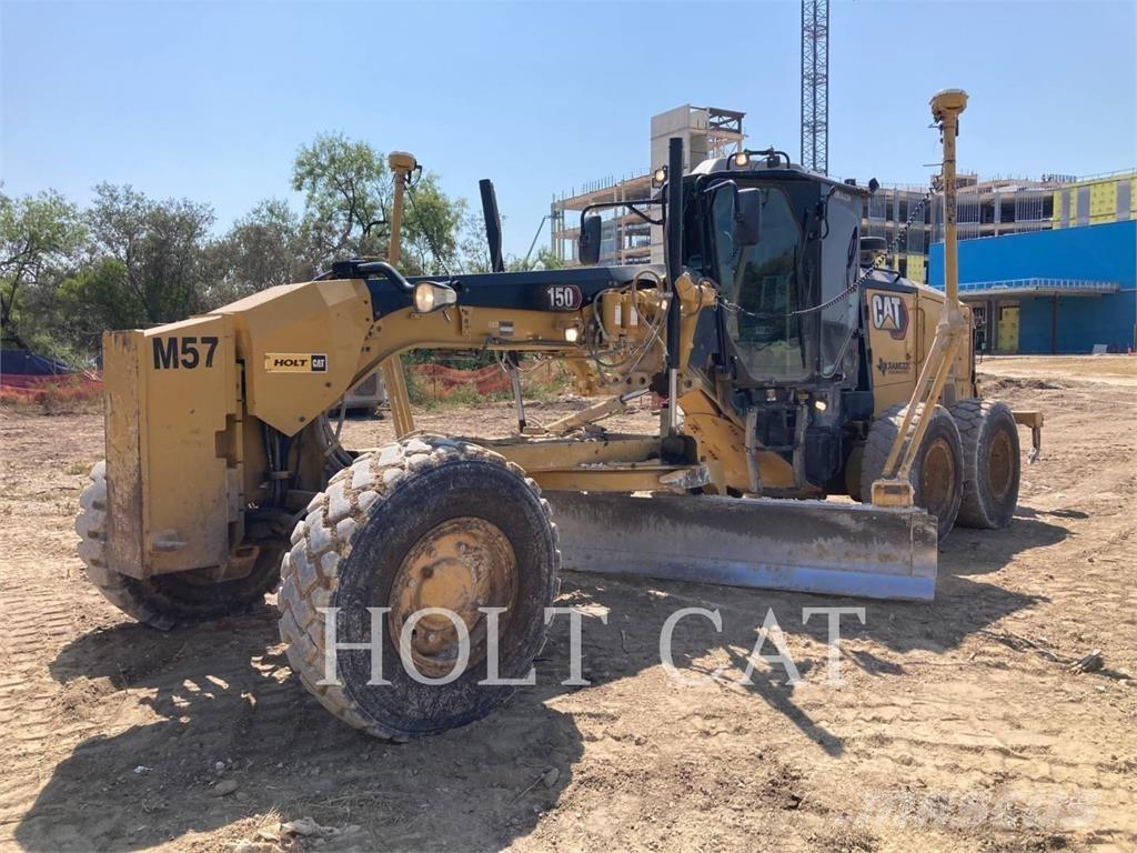 CAT 150-15AWD Greideriai