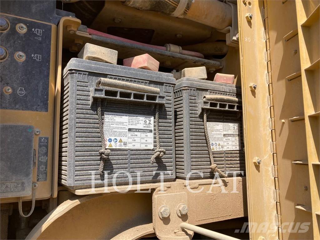 CAT 150-15AWD Greideriai