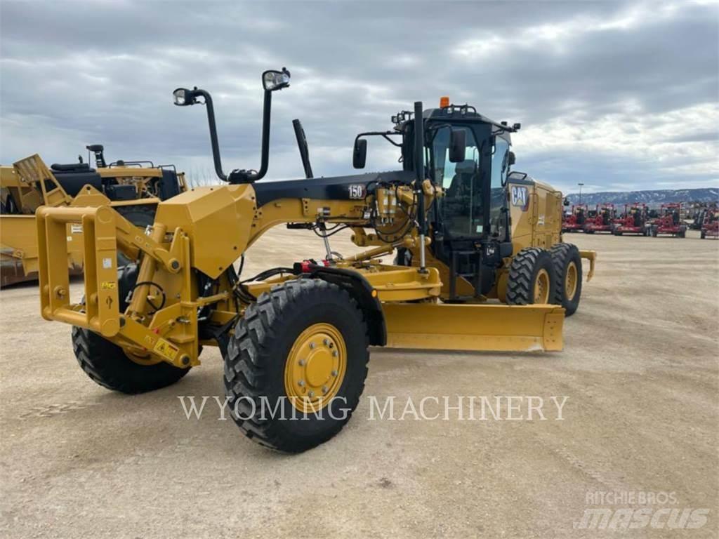 CAT 150 AWD Greideriai