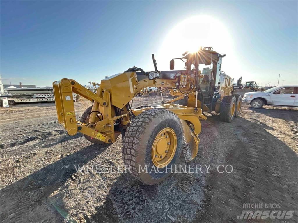CAT 150 AWD Greideriai