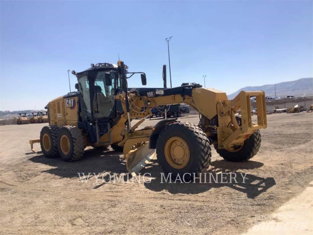 CAT 150 AWD Greideriai