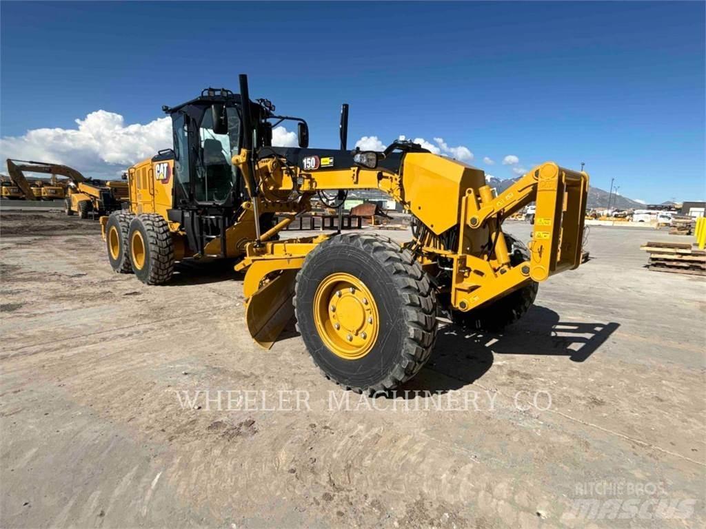 CAT 150 AWD Greideriai