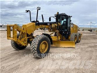 CAT 150 AWD Greideriai