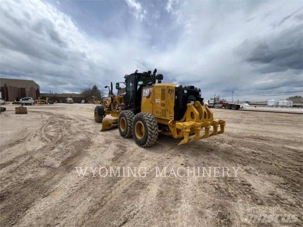 CAT 150 AWD Greideriai