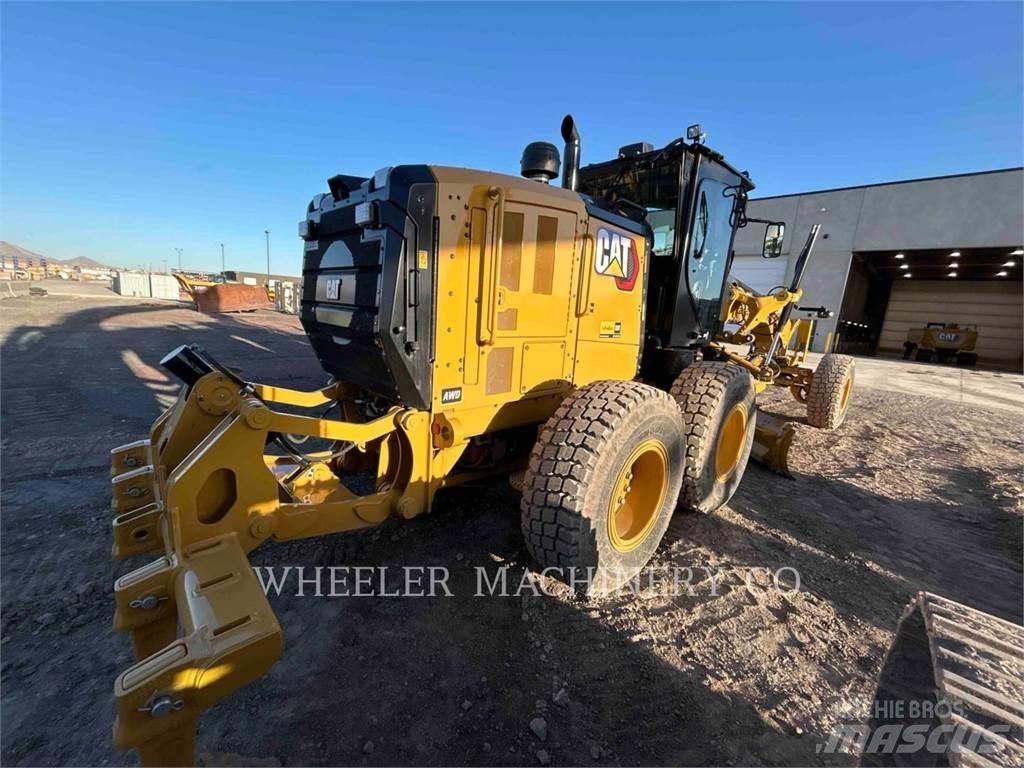 CAT 150 AWD Greideriai