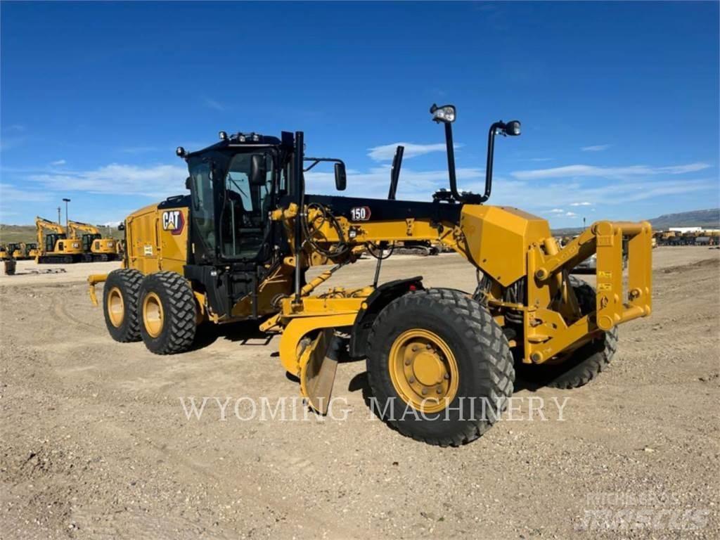 CAT 150 AWD Greideriai