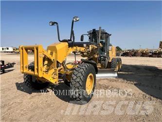 CAT 150 AWD Greideriai