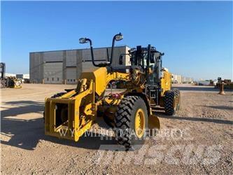 CAT 150 AWD Greideriai