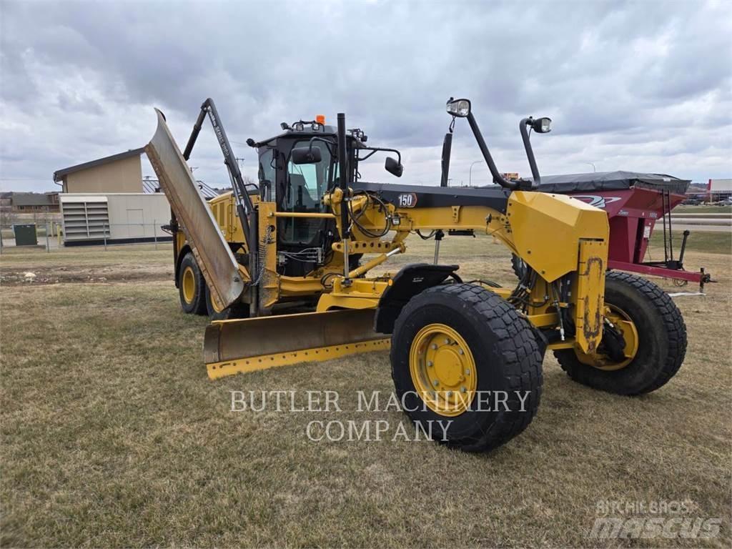 CAT 150 AWD Greideriai