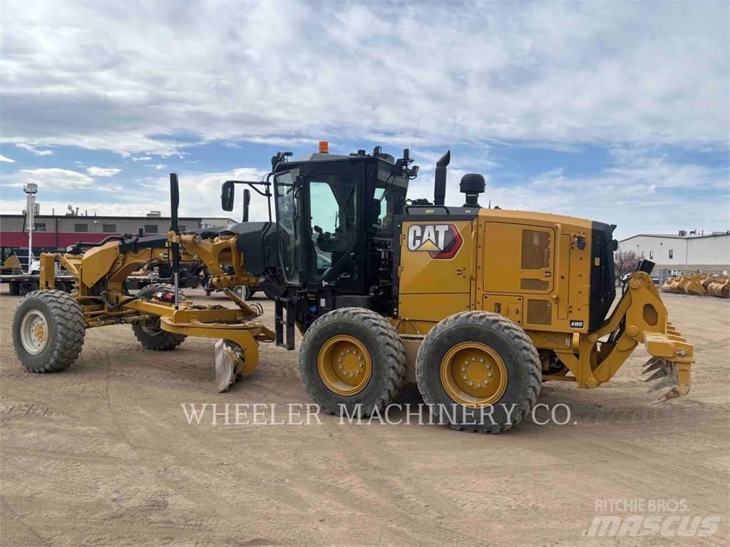 CAT 150 AWD Greideriai