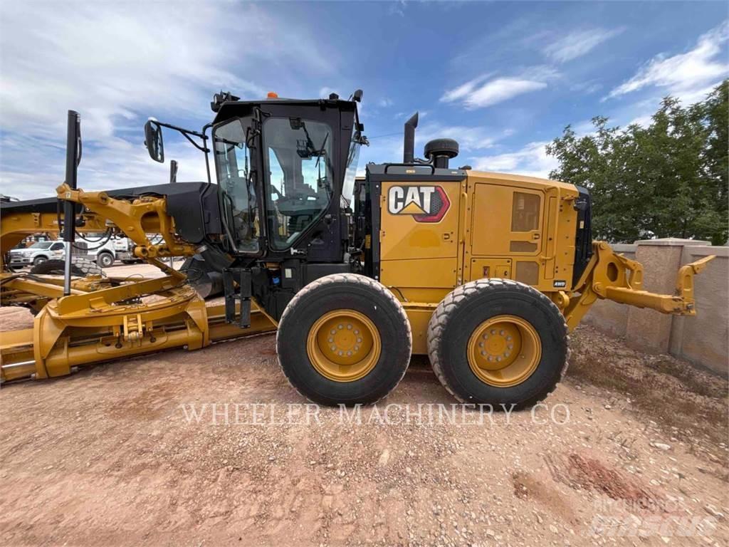 CAT 150 AWD Greideriai