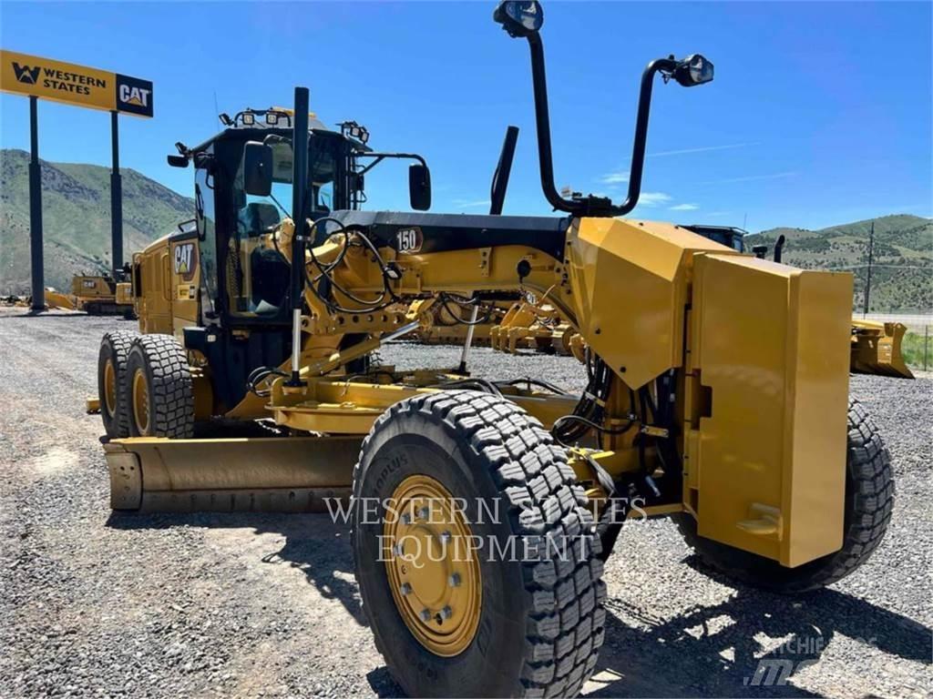 CAT 150 AWD Greideriai