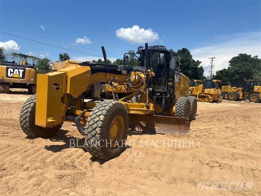 CAT 150 AWD Greideriai