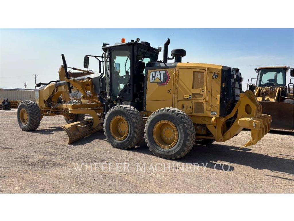 CAT 150 AWD Greideriai