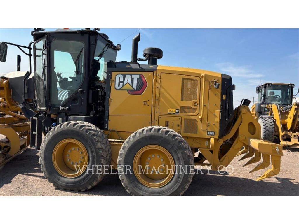 CAT 150 AWD Greideriai