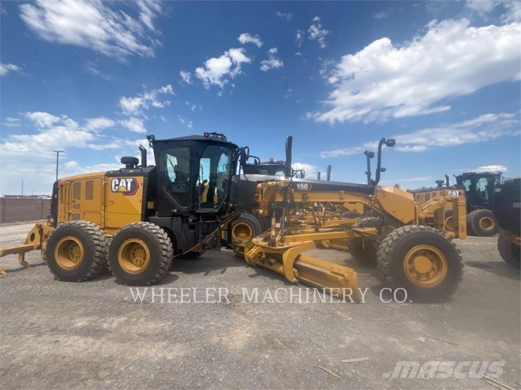 CAT 150 AWD Greideriai