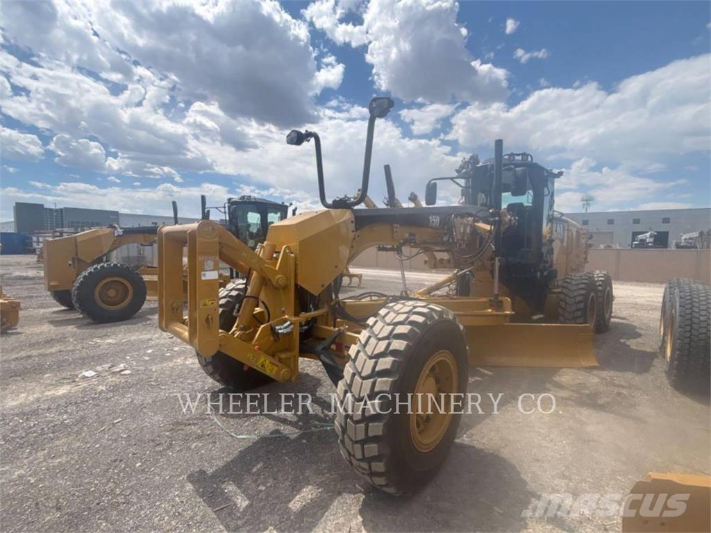 CAT 150 AWD Greideriai