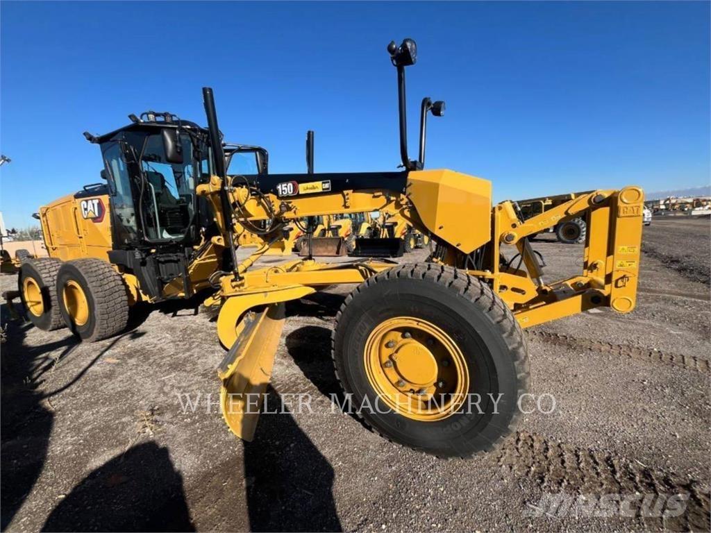 CAT 150 AWD Greideriai