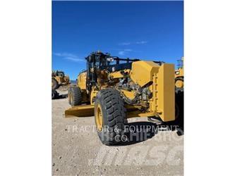 CAT 16 Greideriai