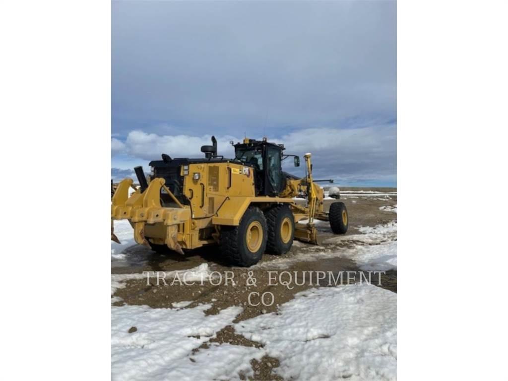 CAT 16 Greideriai