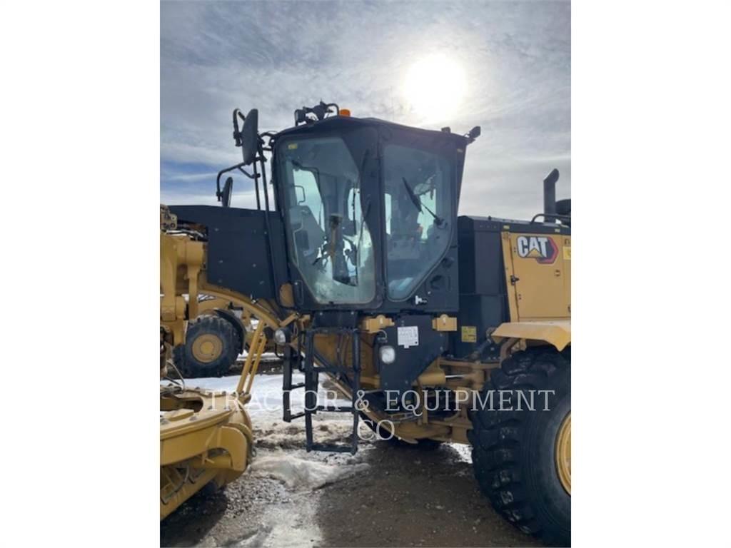 CAT 16 Greideriai