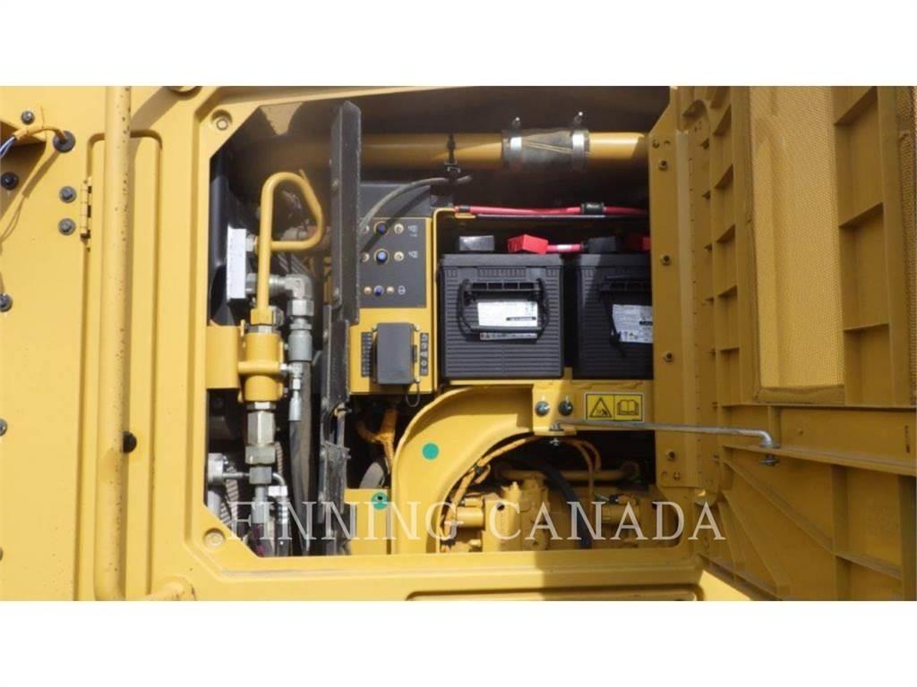 CAT 160-15 AWD Greideriai
