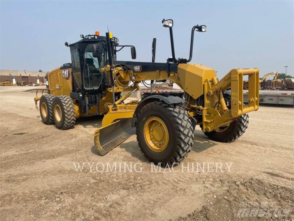 CAT 160 AWD Greideriai