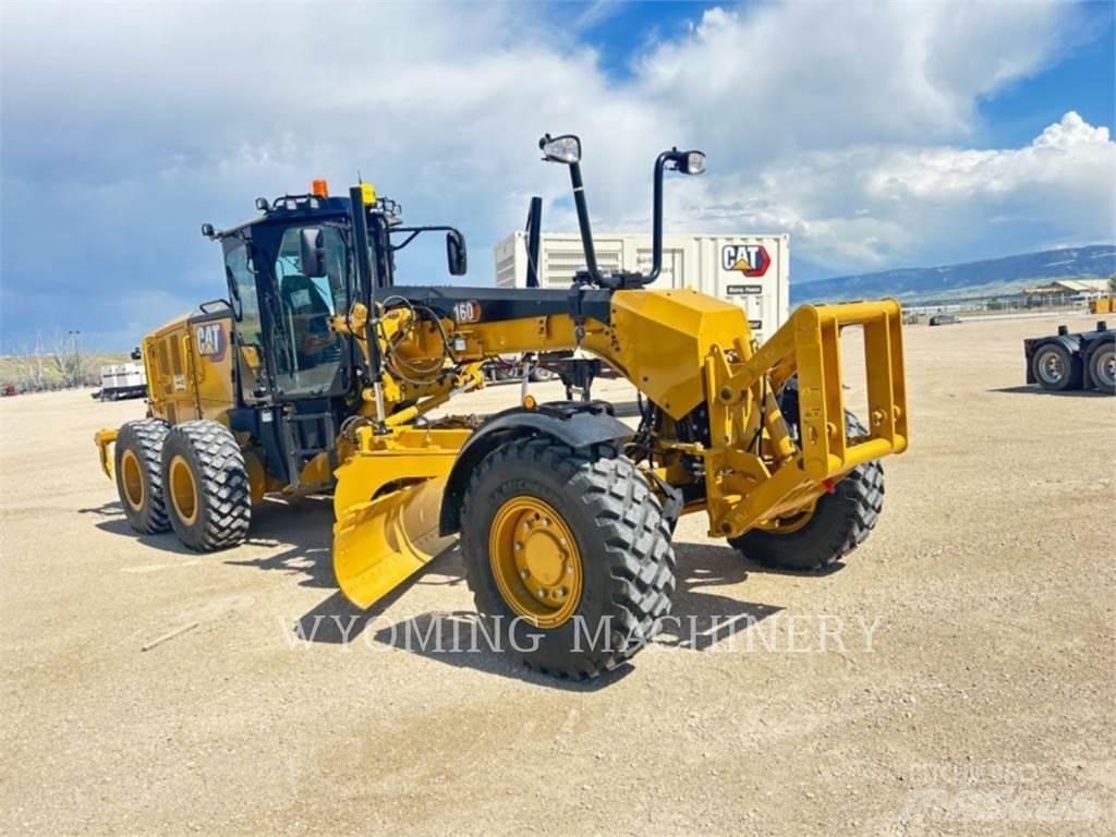CAT 160 AWD Greideriai