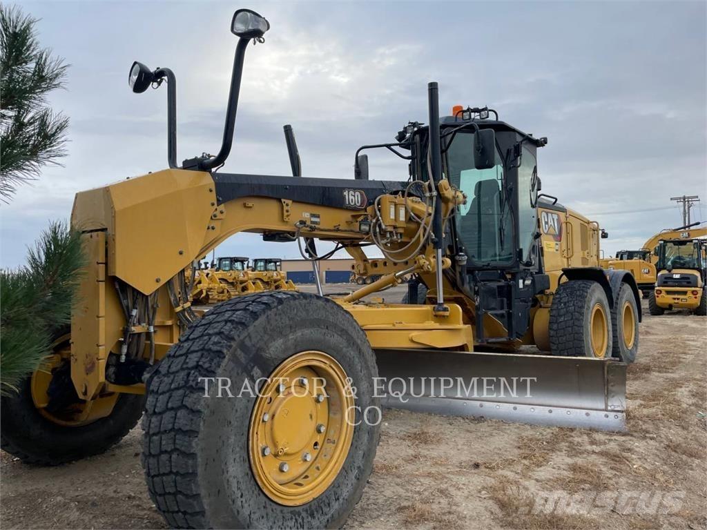 CAT 160 AWD Greideriai