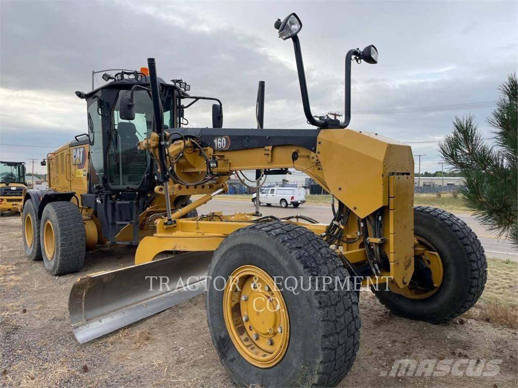 CAT 160 AWD Greideriai