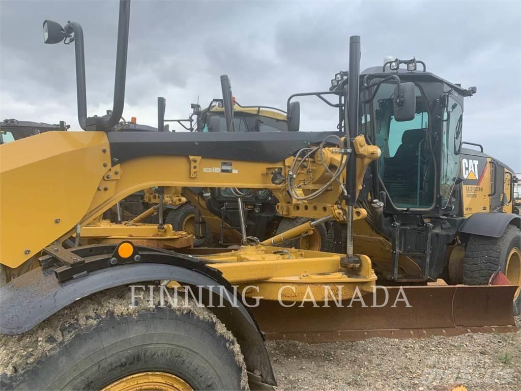CAT 160M AWD Greideriai