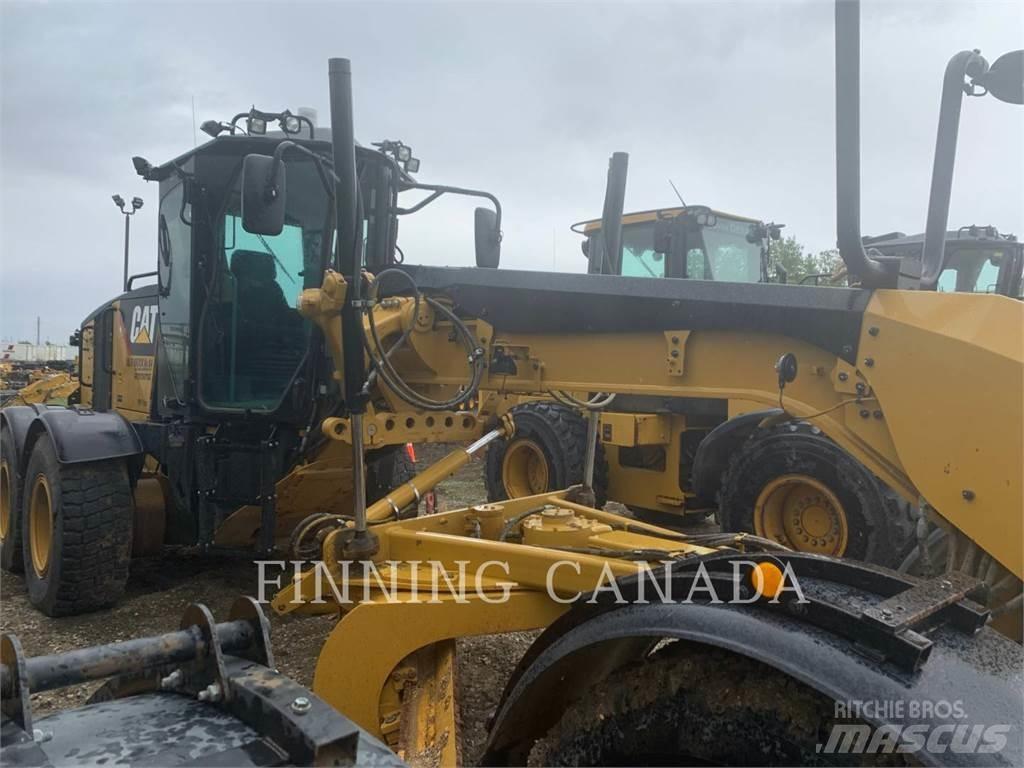 CAT 160M AWD Greideriai
