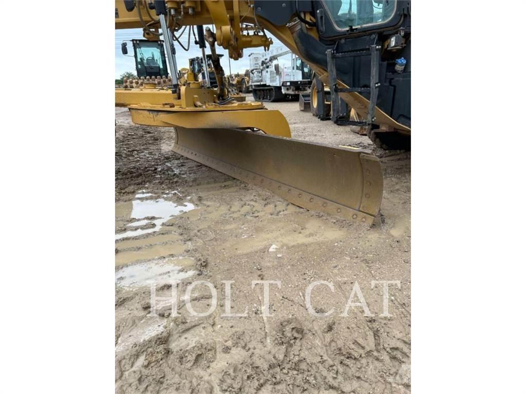 CAT 160M3 Greideriai
