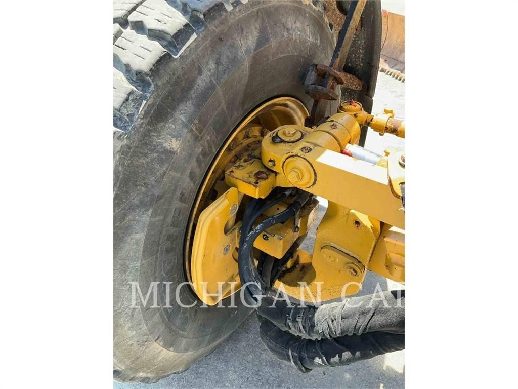 CAT 160M3 AWD Greideriai