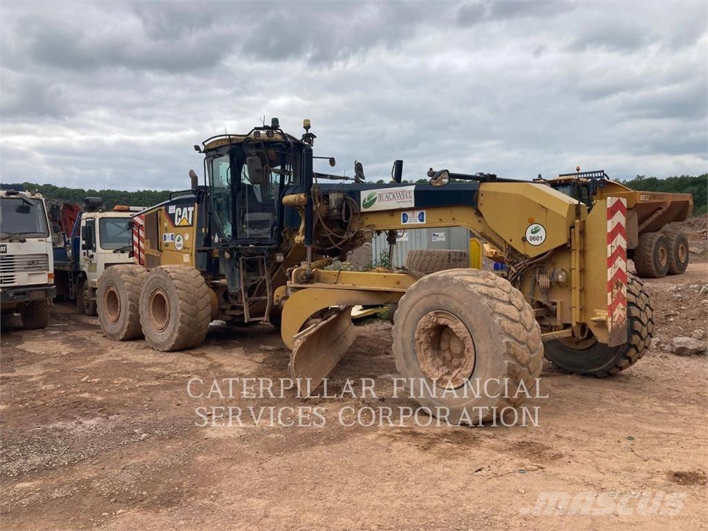 CAT 16M Greideriai