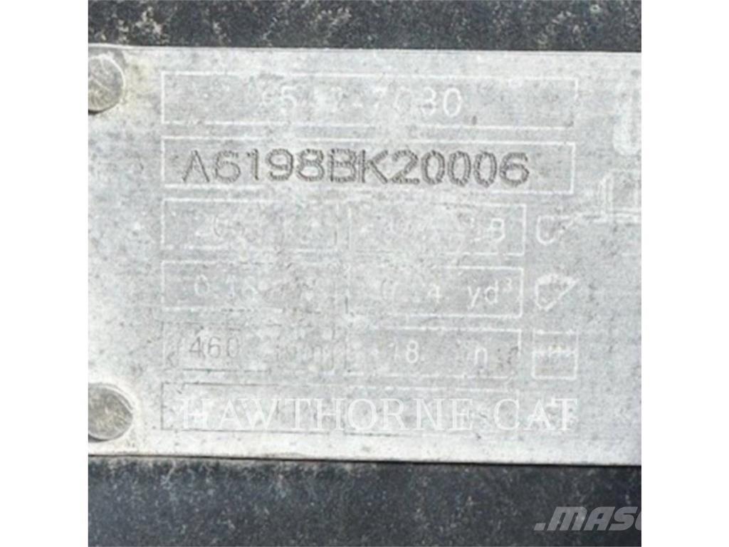 CAT 18 310 BUCKET Kaušai