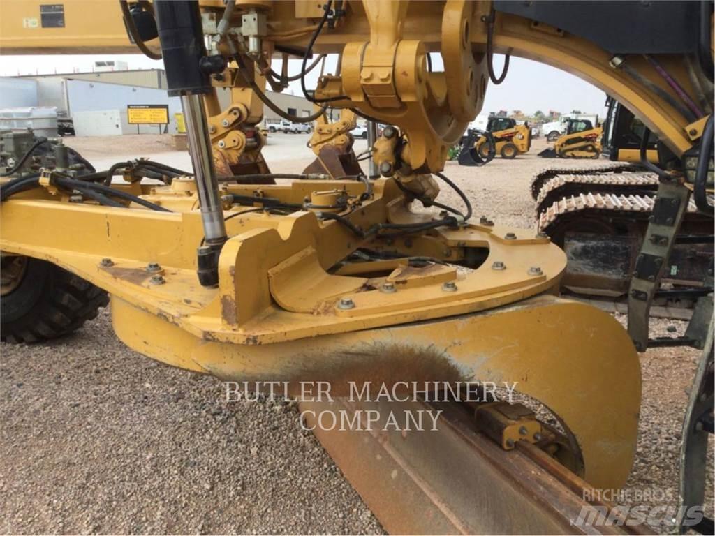 CAT 18 M3 Greideriai