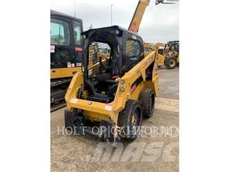 CAT 226 HF Krautuvai su šoniniu pasukimu