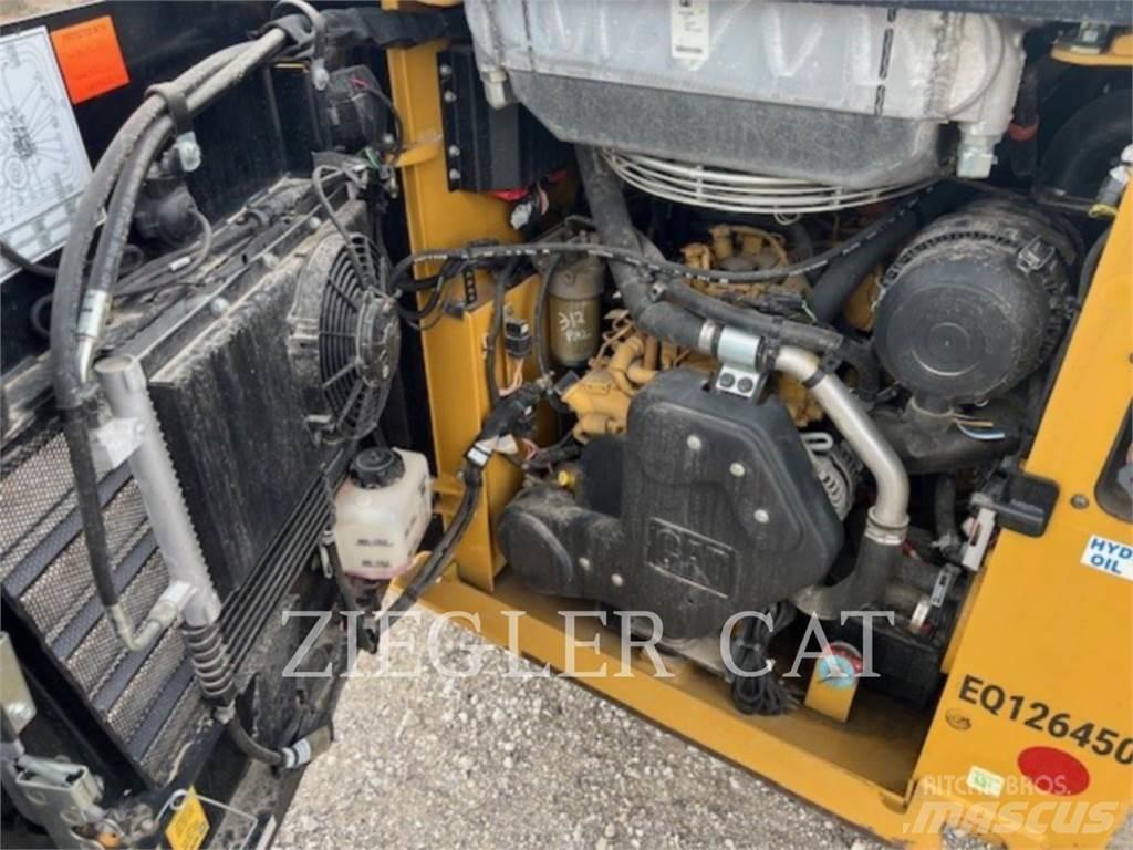 CAT 226D Krautuvai su šoniniu pasukimu