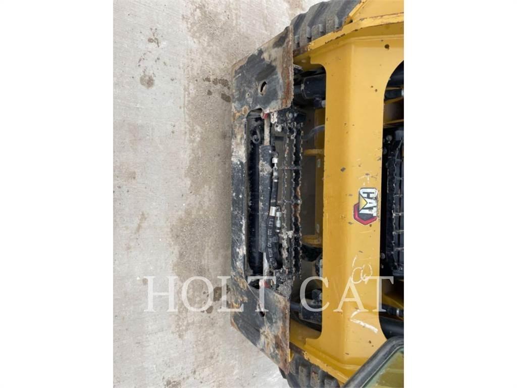 CAT 226D CAB Krautuvai su šoniniu pasukimu
