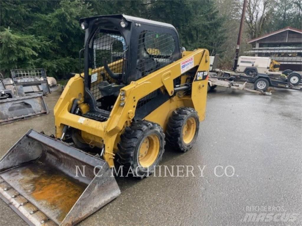 CAT 226D H1CN Krautuvai su šoniniu pasukimu