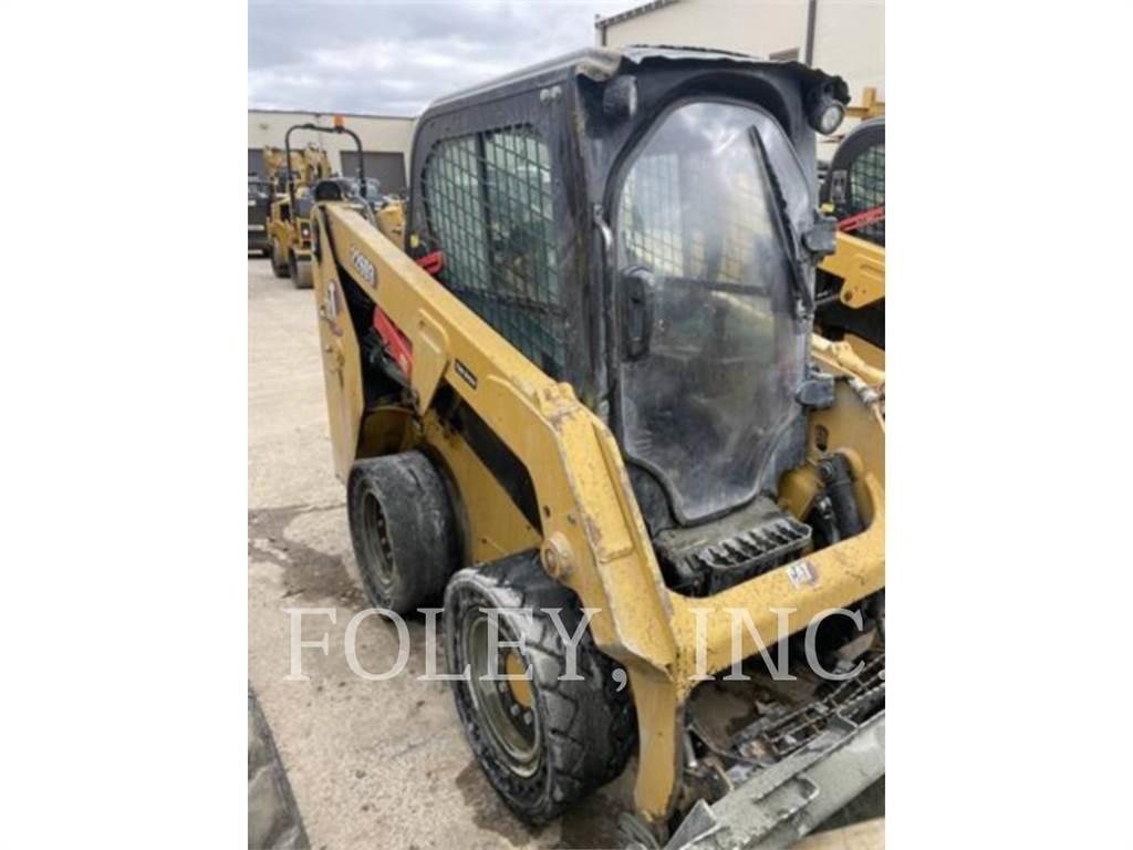CAT 226D3 Krautuvai su šoniniu pasukimu
