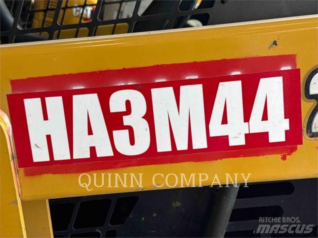 CAT 226D3 Krautuvai su šoniniu pasukimu