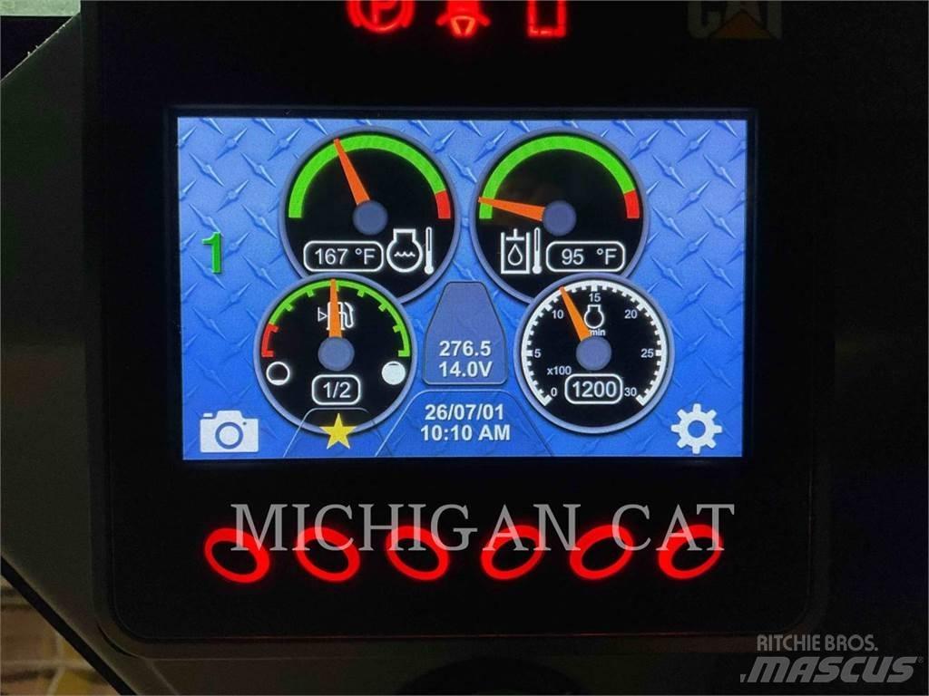 CAT 226D3 A2Q Krautuvai su šoniniu pasukimu