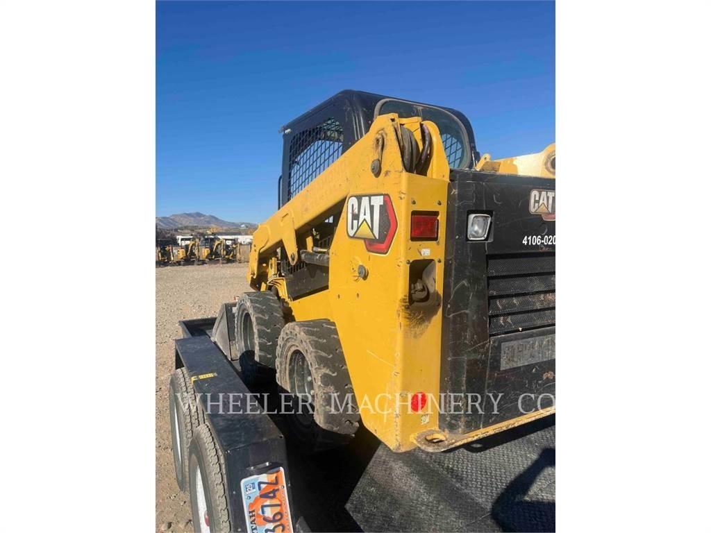 CAT 226D3 C1H2 Krautuvai su šoniniu pasukimu
