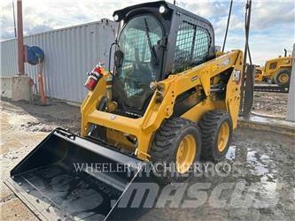 CAT 226D3 C3H2 Krautuvai su šoniniu pasukimu