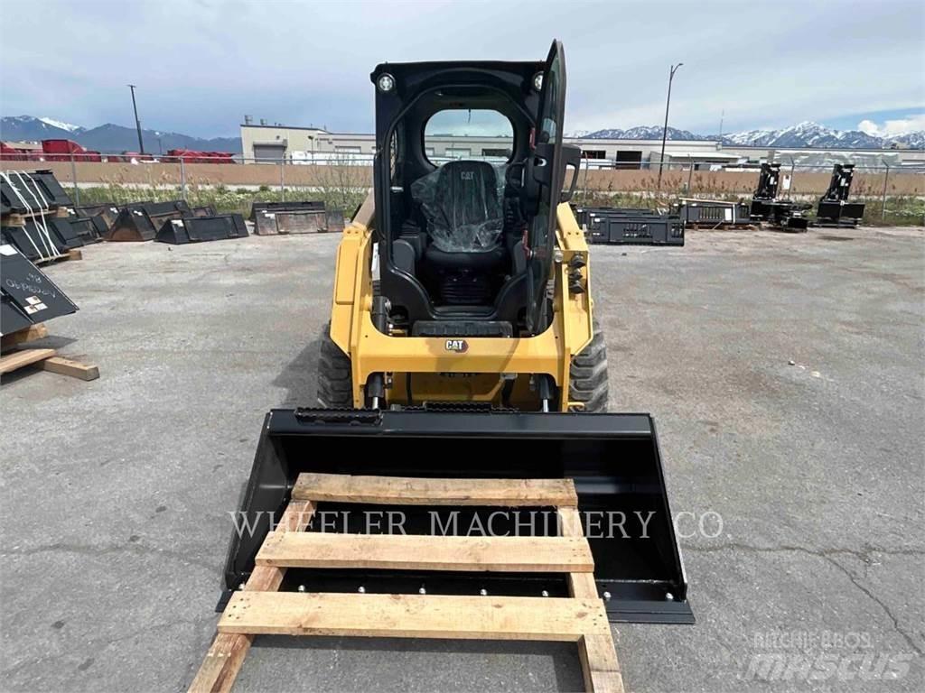 CAT 226D3 C3H2 Krautuvai su šoniniu pasukimu