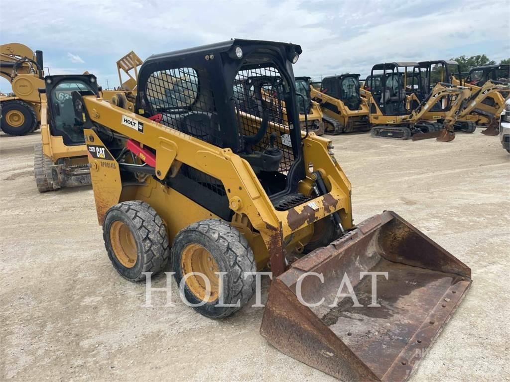 CAT 232D Krautuvai su šoniniu pasukimu