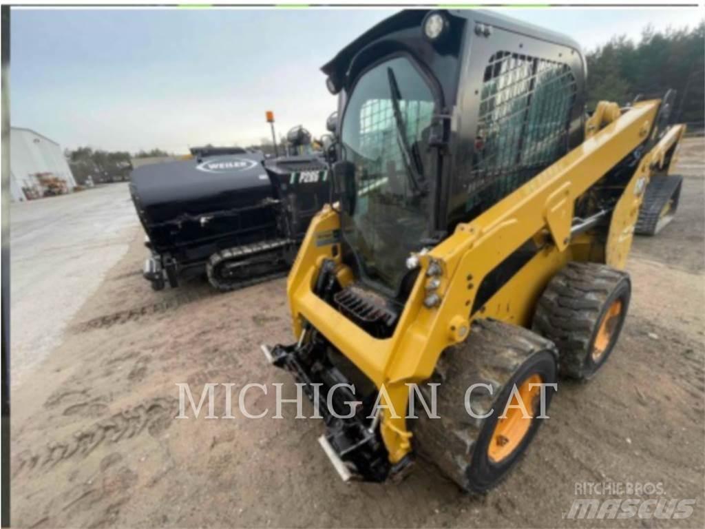 CAT 232D3 A2Q Krautuvai su šoniniu pasukimu